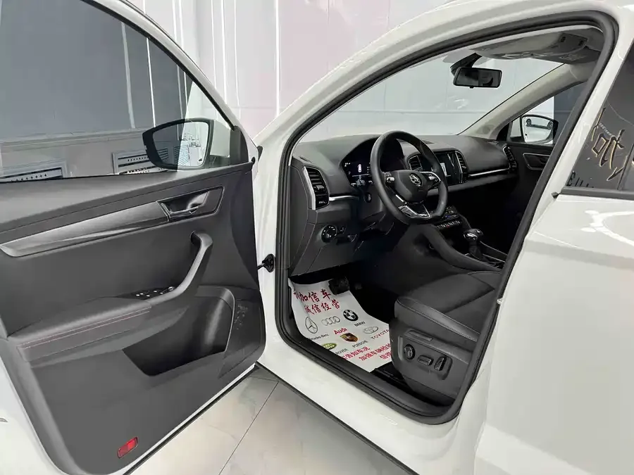 Skoda Karoq Korok 2022 TSI280 Exclusive Edition 2022 — миниатюра 4