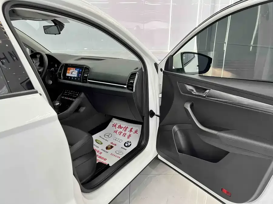 Skoda Karoq Korok 2022 TSI280 Exclusive Edition 2022 — миниатюра 5