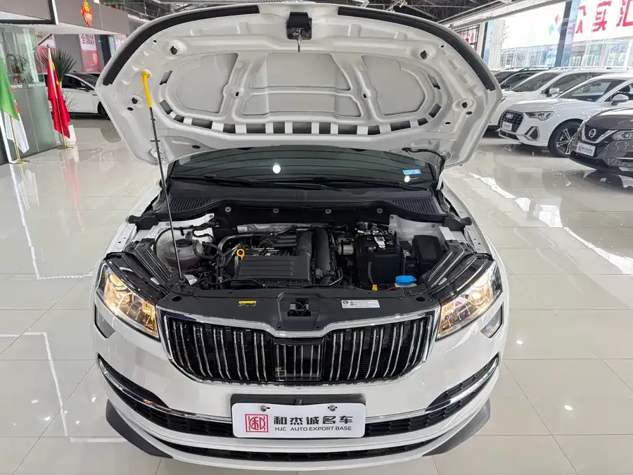 Skoda Karoq Karoq 2022 facelift TSI280 luxury version 2022 — миниатюра 5