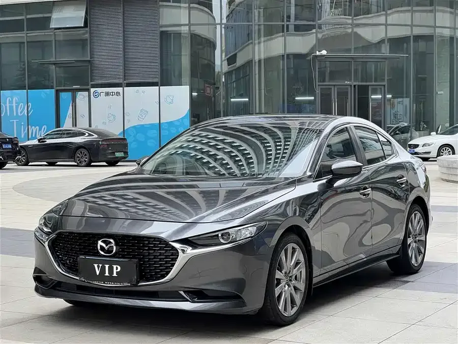 Mazda Axela Mazda3 Angkesela 2021 2.0L Automatic Quality Edition 2022 — фото 1, купить с доставкой в Москву
