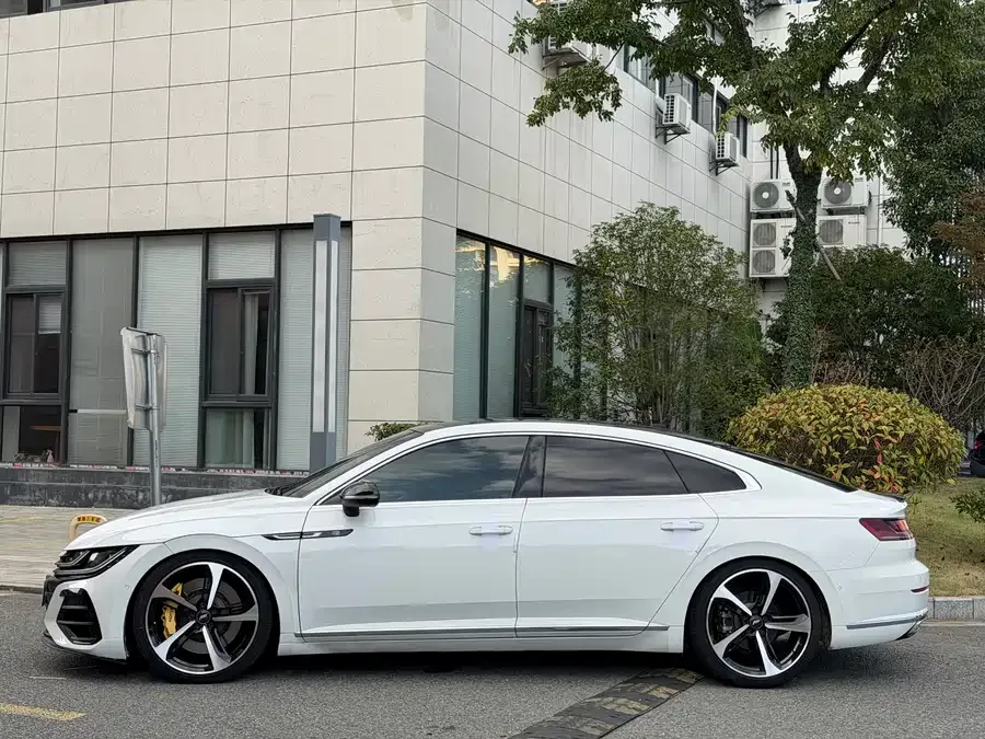Volkswagen FAW- CC FAW-Volkswagen CC 2023 380TSI Eye-catching Edition 2023 — миниатюра 2