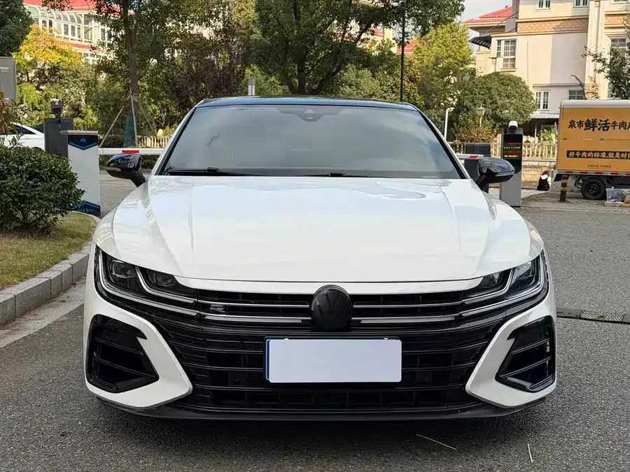 Volkswagen FAW- CC FAW-Volkswagen CC 2023 380TSI Eye-catching Edition 2023 — миниатюра 3
