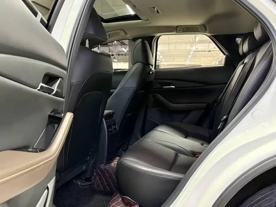 Mazda CX-30 2022 2.0L Automatic Jiayue Edition 2022 — миниатюра 2