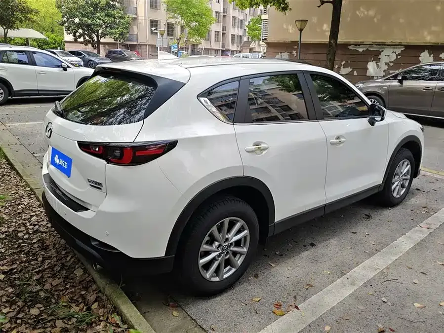 Mazda CX-5 2024 2.0L automatic two-wheel drive comfort model 2024 — миниатюра 3