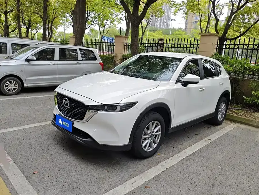 Mazda CX-5 2024 2.0L automatic two-wheel drive comfort model 2024 — фото 1, купить с доставкой в Москву