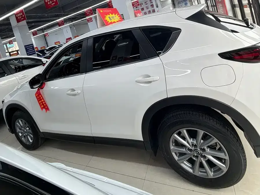 Mazda CX5 2024 2.0L automatic two-wheel drive comfort model 2025 — миниатюра 3