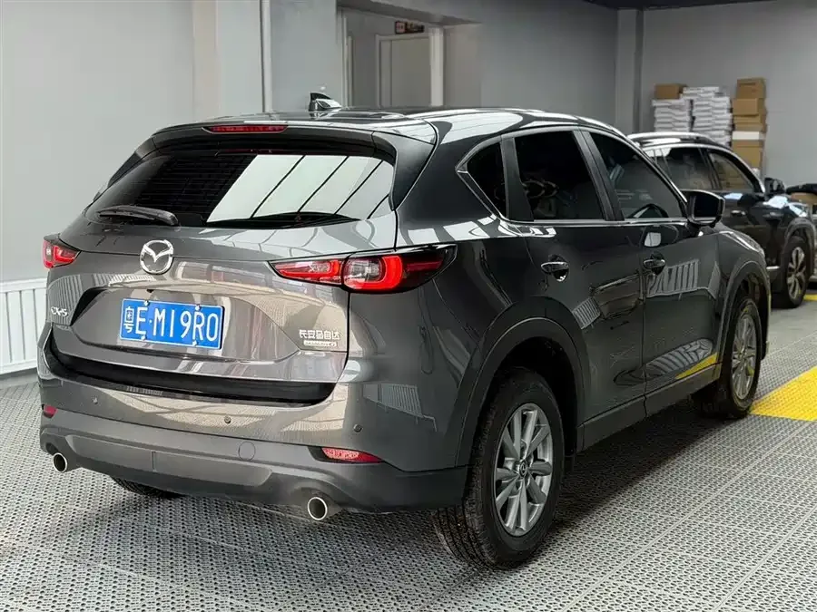 Mazda CX5 2024 2.0L automatic two-wheel drive comfort model 2025 — миниатюра 2