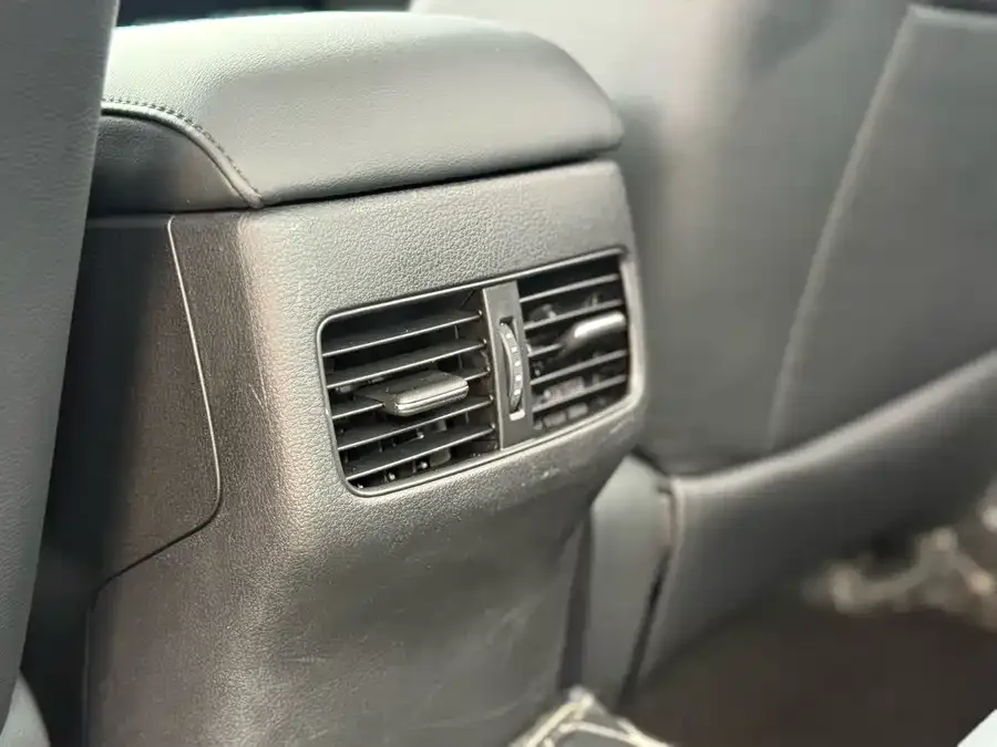 Mazda Axela Mazda 3 Angkesaila 2023 2.0L Automatic Quality Edition 2023 — миниатюра 5