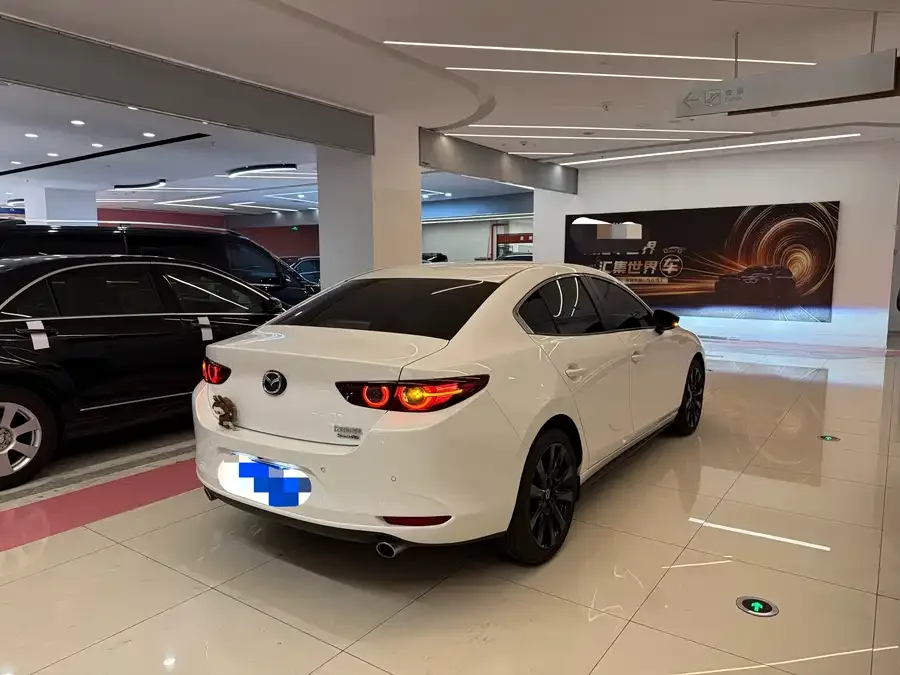 Mazda Axela Mazda3 Angkesela 2023 2.0L automatic quality version 2024 — миниатюра 5