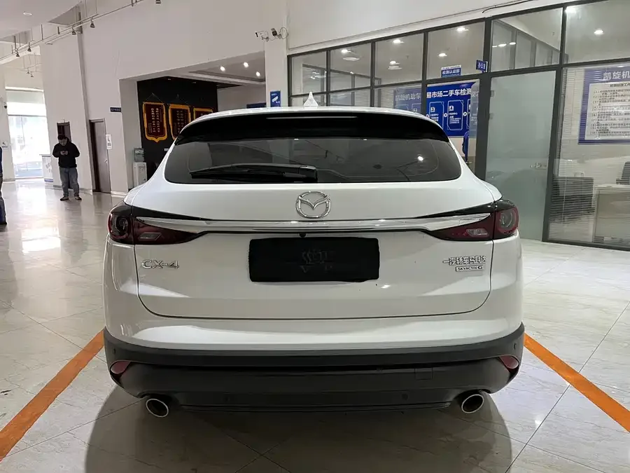 Mazda CX-4 2021 2.0L Automatic 2WD Blue Sky Vitality Edition 2023 — миниатюра 2
