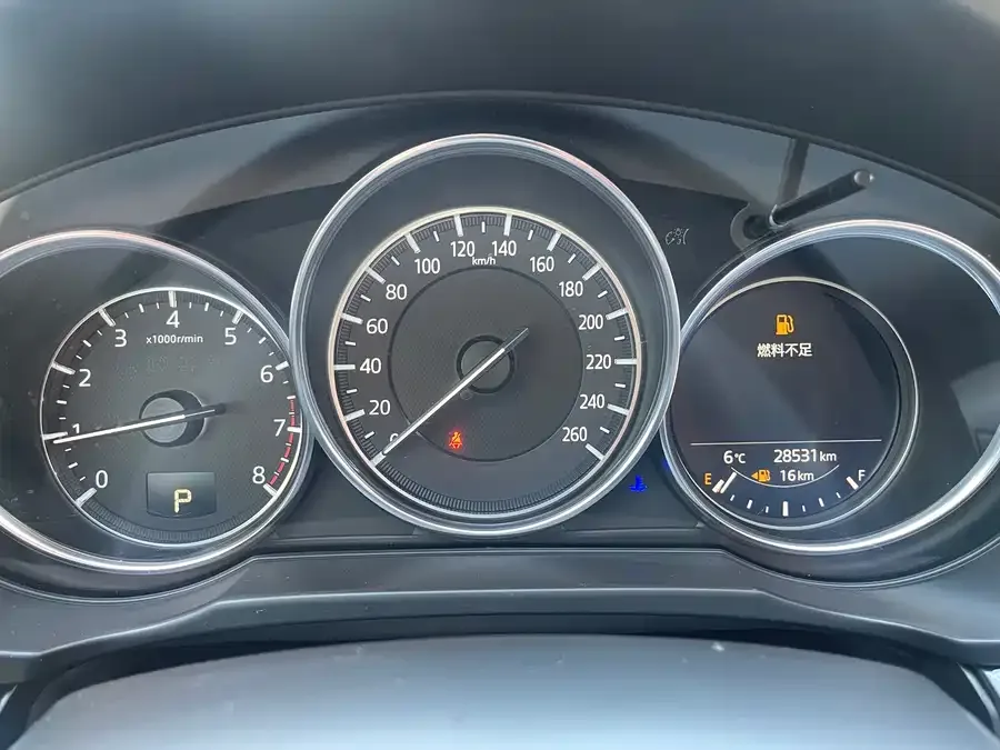 Mazda CX5 2024 2.0L automatic two-wheel drive comfort model 2024 — миниатюра 5