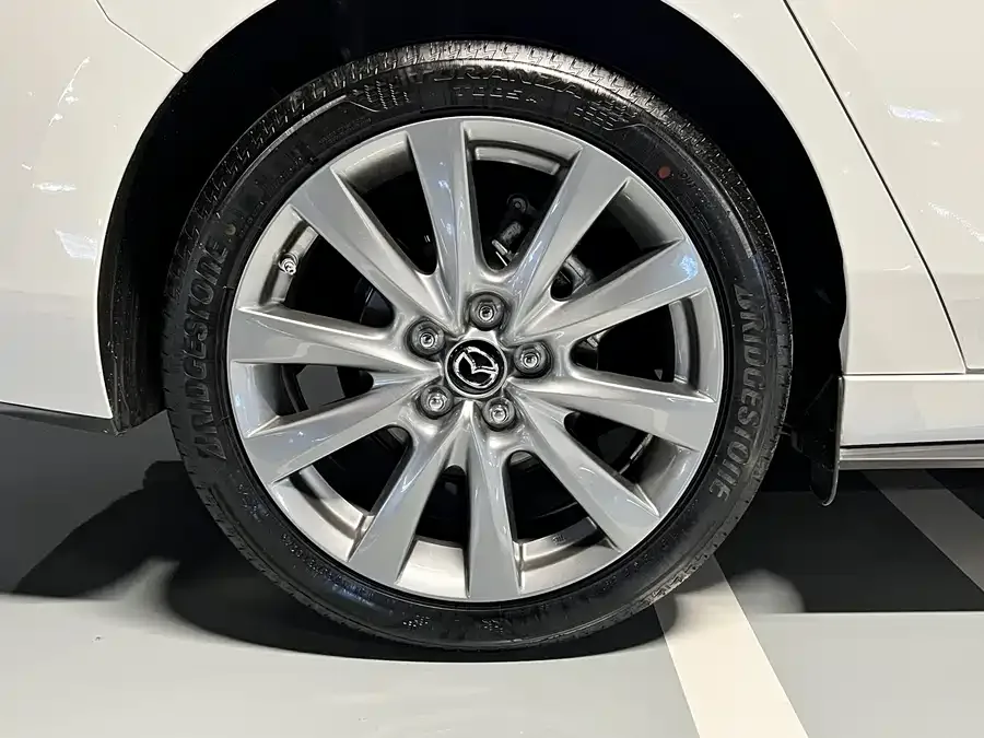 Mazda Axela Mazda 3 Angkesaila 2023 2.0L Automatic Quality Edition 2024 — миниатюра 5