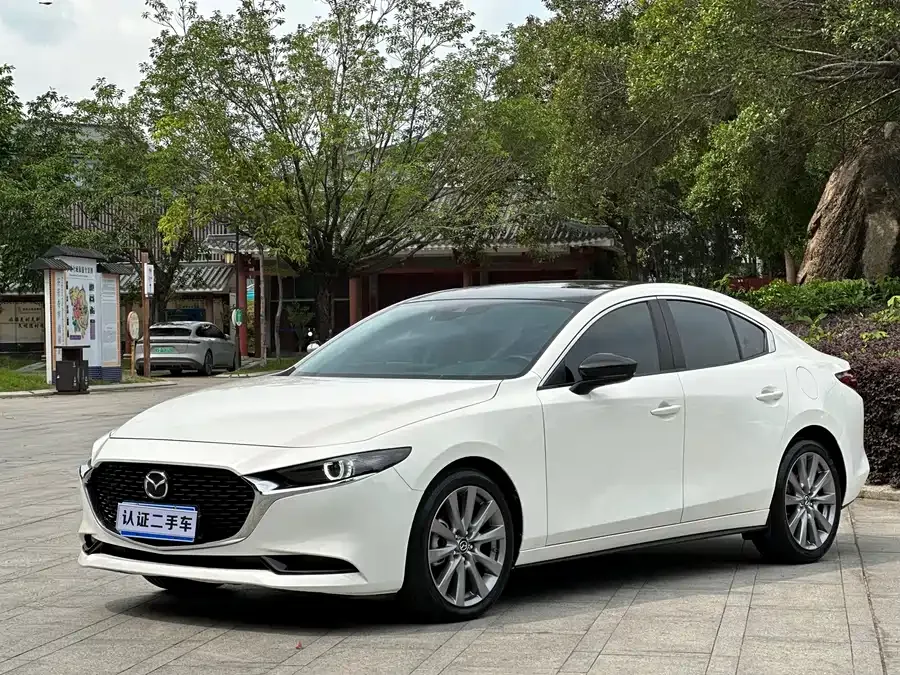 Mazda Axela Mazda 3 Angkesaila 2023 2.0L Automatic Premium Edition 2023 — фото 1, купить с доставкой в Москву
