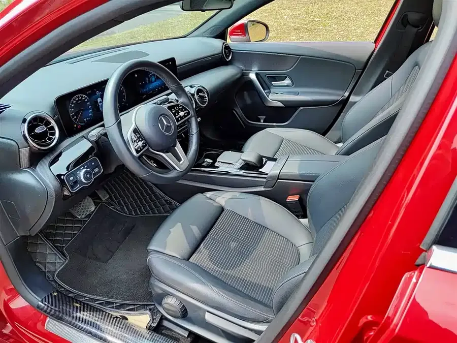 Mercedes-Benz Grade A Mercedes-Benz A-Class (Imported) 2021 A 200 Dynamic 2022 — миниатюра 4
