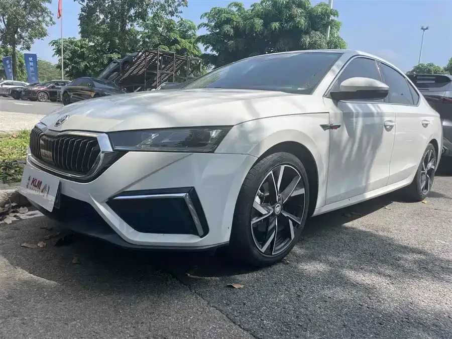 Skoda Octavia Octavia 2022 PRO TSI280 Premium Edition 2022 — фото 1, купить с доставкой в Москву