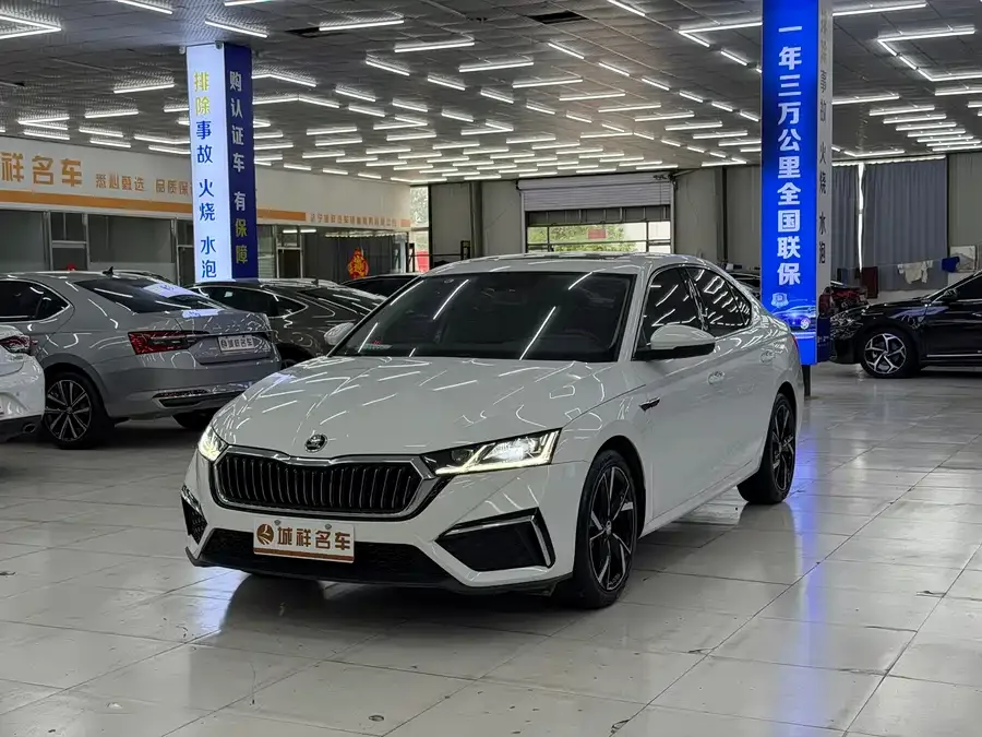 Skoda Octavia Octavia 2022 PRO TSI280 Premium Edition 2022 — фото 1, купить с доставкой в Москву