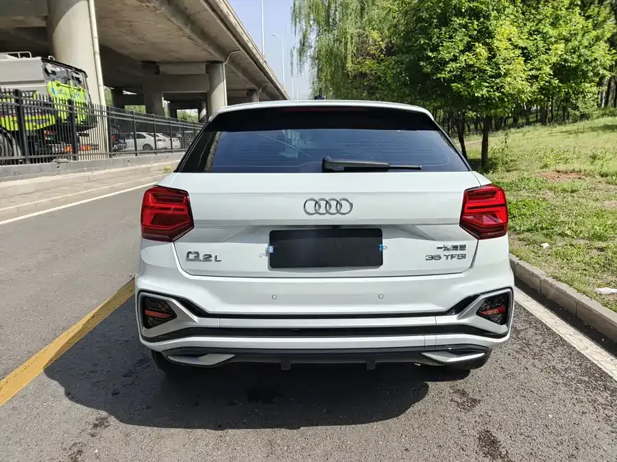Audi Q2L 2024 35TFSI Fashion Dynamic Edition 2024 — миниатюра 2