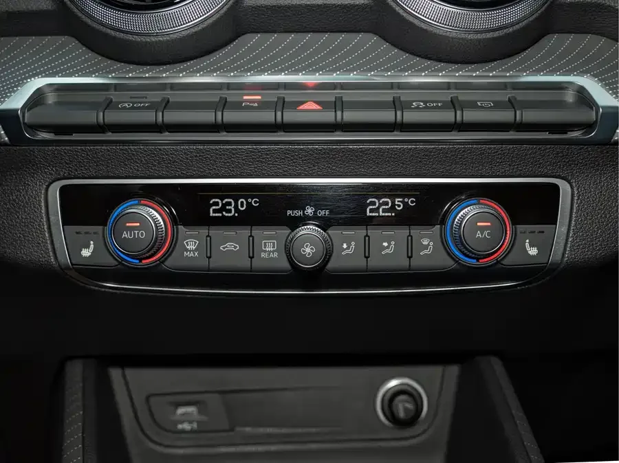 Audi Q2L 2022 35 TFSI Fashion Dynamic Edition 2022 — миниатюра 2
