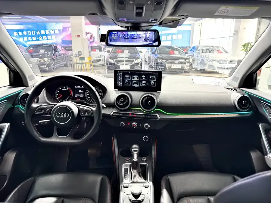 Audi Q2L 2022 35 TFSI aggressive and dynamic model 2023 — миниатюра 5