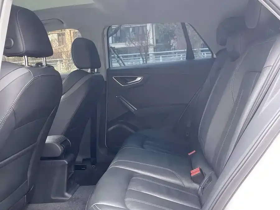 Audi Q2L 2022 35 TFSI Fashion Dynamic Edition 2022 — миниатюра 2