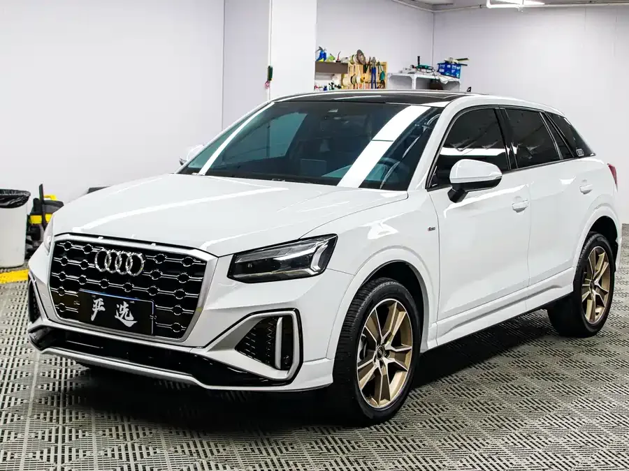 Audi Q2L 2022 35 TFSI Fashion Dynamic Edition 2022 — фото 1, купить с доставкой в Москву