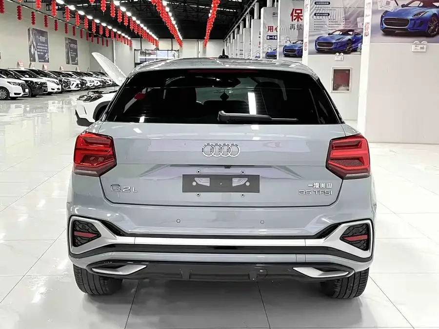 Audi Q2L 2022 35 TFSI aggressive and dynamic model 2023 — миниатюра 2