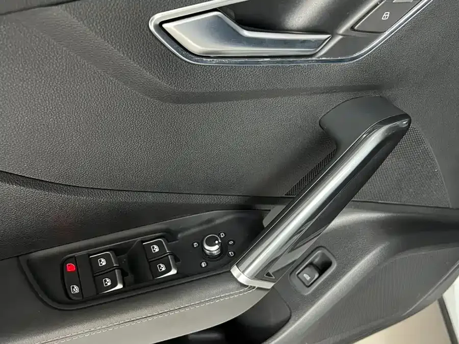 Audi Q2L 2021 35 TFSI Fashion Dynamic Edition 2022 — миниатюра 4