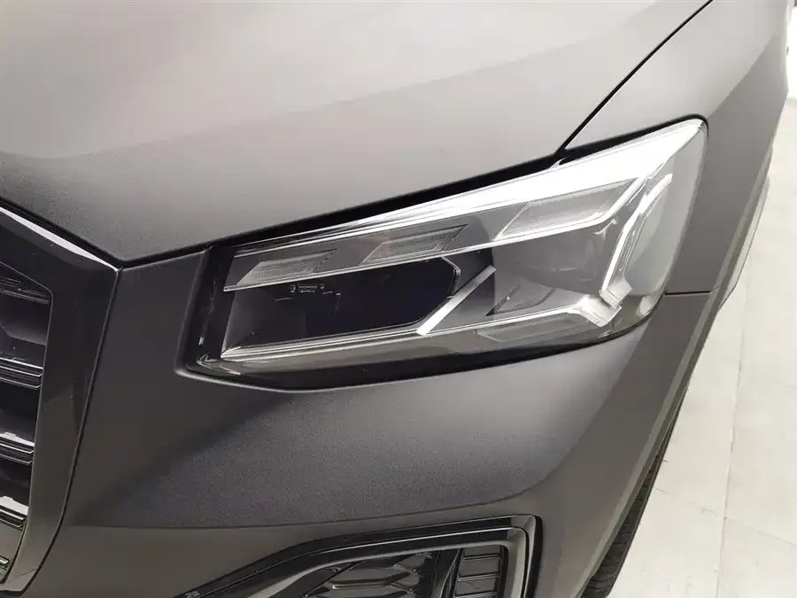 Audi Q2L 2022 35 TFSI Fashion Dynamic Edition 2022 — миниатюра 4