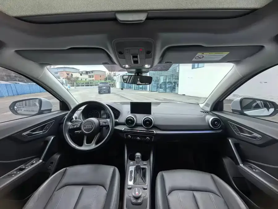 Audi Q2L 2022 35 TFSI Fashionable and Elegant 2022 — миниатюра 2