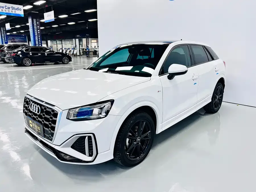 Audi Q2L 2022 35 TFSI aggressive and dynamic model 2022 — фото 1, купить с доставкой в Москву