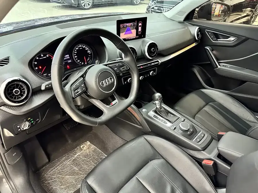 Audi Q2L 2022 35 TFSI Fashion Dynamic Edition 2022 — миниатюра 2