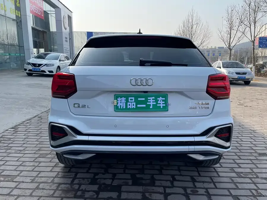 Audi Q2L 2022 35 TFSI aggressive and dynamic model 2023 — миниатюра 2