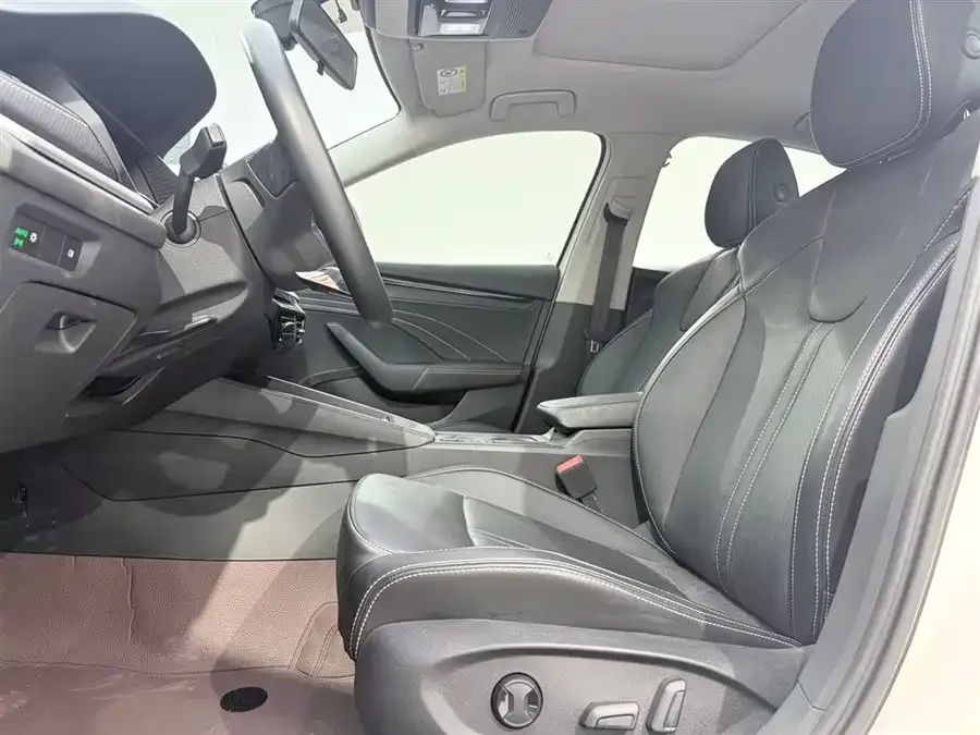 Skoda Octavia Octavia 2021 PRO TSI280 DSG Premium Edition 2022 — миниатюра 4