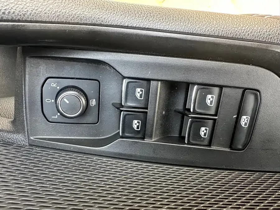 Skoda Octavia Octavia 2022 PRO TSI280 Premium Edition 2022 — миниатюра 5