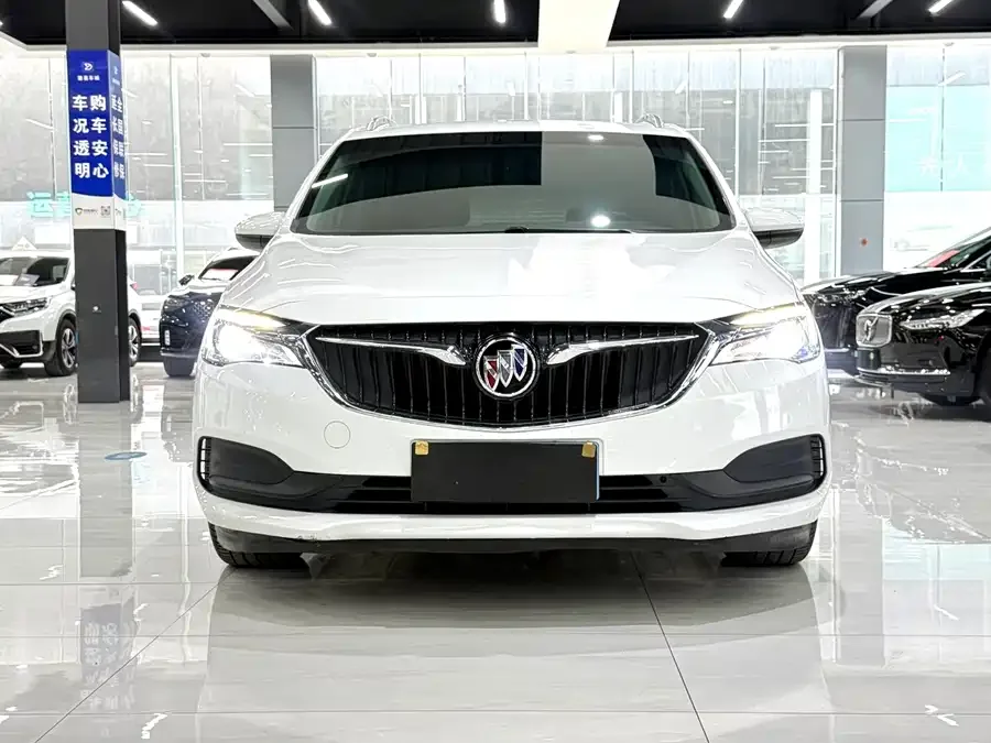 Buick GL6 2021 323T Mild Hybrid Connected Luxury Edition 2023 — миниатюра 2