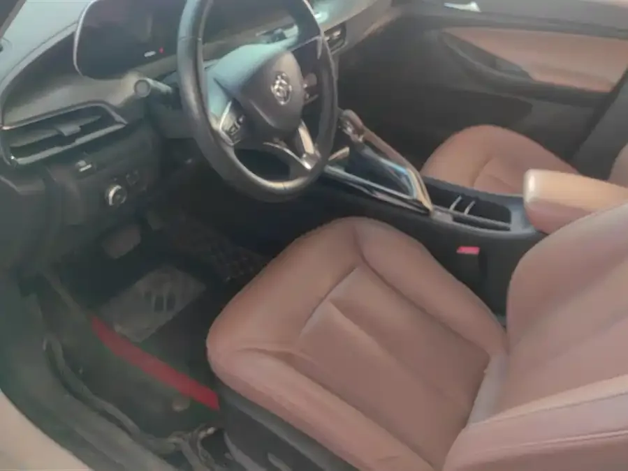 Buick GL6 2021 323T Mild Hybrid Connected Luxury Edition 2023 — миниатюра 3