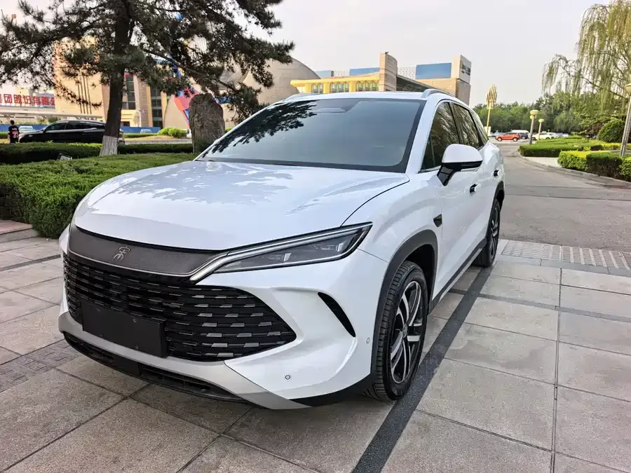 BYD Song L DM-i Song L DM-i 2025 Intelligent Driving Edition 112km Surpassing Edition 2025 — миниатюра 3