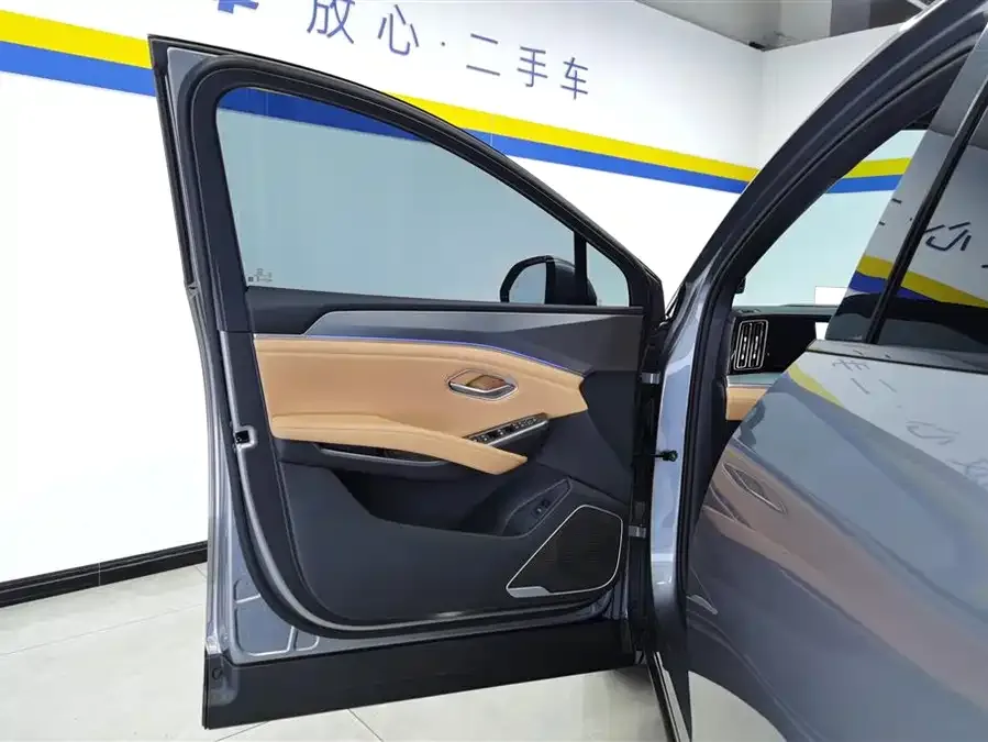 BYD Song L DM-i Song L DM-i 2024 112km Surpassing Edition 2025 — миниатюра 4