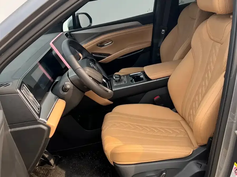 BYD Song L DM-i Song L DM-i 2024 160km Excellence Edition 2024 — миниатюра 4