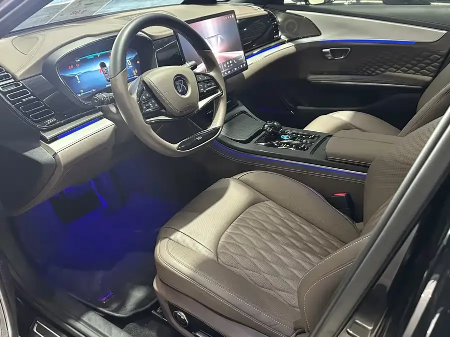 BYD Second-hand Han 2024 DM-i Honor Edition 121KM Premium Edition 2025 — миниатюра 2