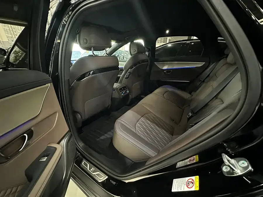BYD Second-hand Han 2024 DM-i Honor Edition 121KM Premium Edition 2025 — миниатюра 4