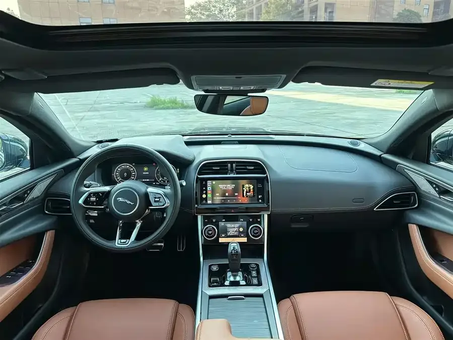 Jaguar XEL 2024 2.0T 250PS R-DYNAMIC S aggressive sports version 2024 — миниатюра 2
