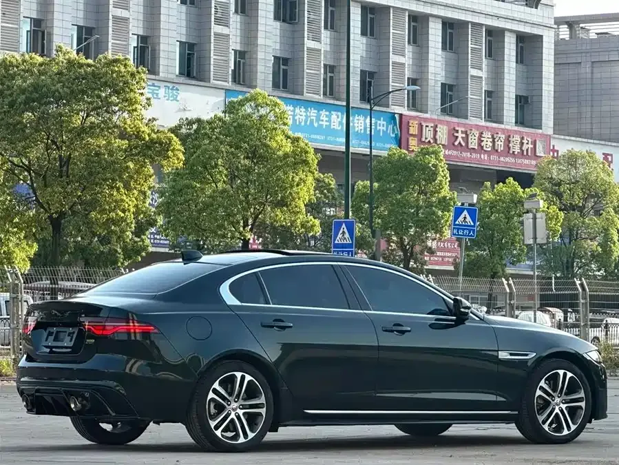 Jaguar XEL 2024 2.0T 250PS R-DYNAMIC S aggressive sports version 2024 — миниатюра 4