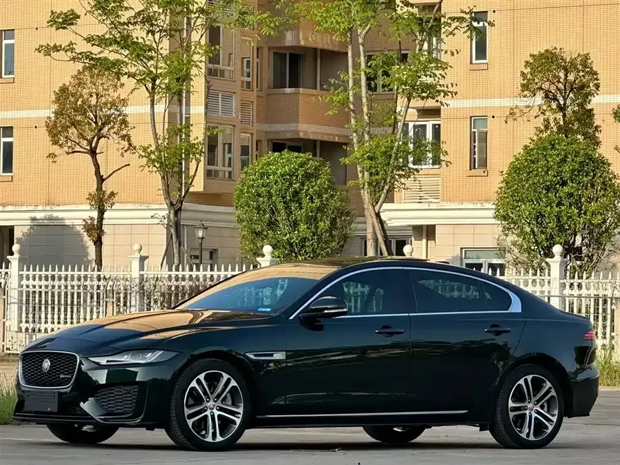 Jaguar XEL 2024 2.0T 250PS R-DYNAMIC S aggressive sports version 2024 — фото 1, купить с доставкой в Москву