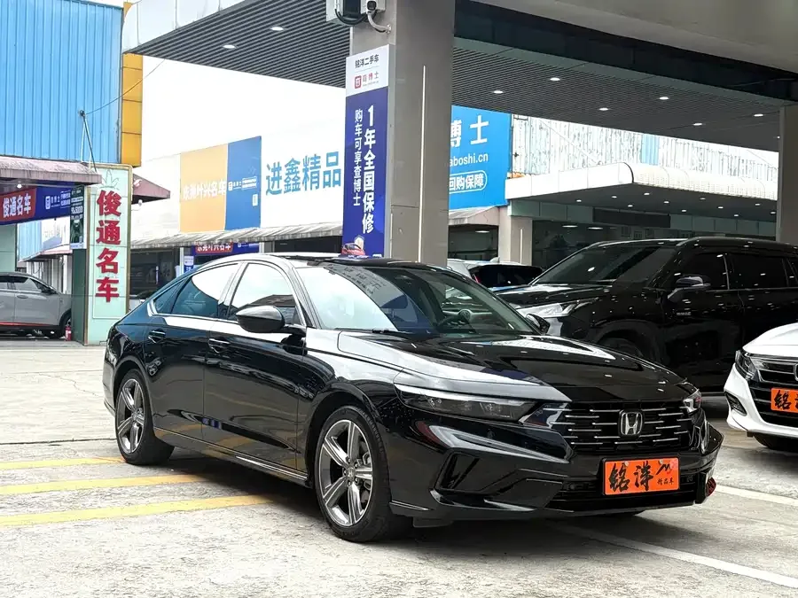 Honda Accord Accord 2025 Sports Series 260TURBO Premium Edition 2026 — миниатюра 3