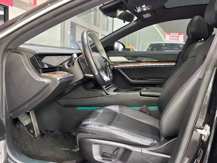 NETA Nezha S Nezha S 2024 facelift extended range 1060 Lite version 2024 — миниатюра 2