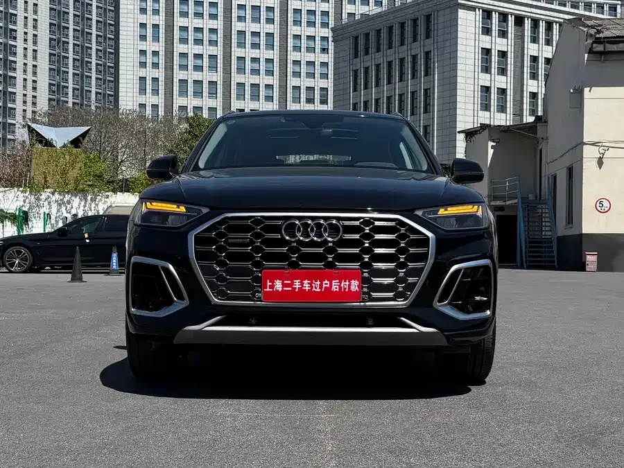 Audi Q5L 2022 40T luxury and dynamic model 2022 — фото 1, купить с доставкой в Москву