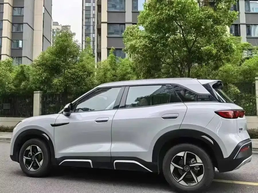 BYD Yuan UP Yuan UP 2024 401KM Beyond 2024 — миниатюра 3