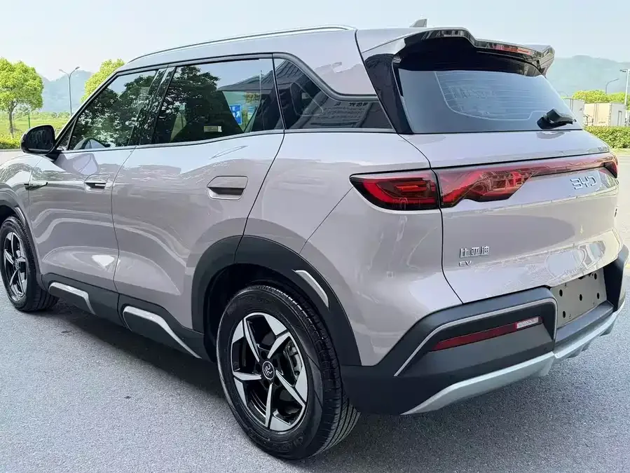 BYD Yuan UP Yuan UP 2024 401KM Beyond 2024 — миниатюра 3