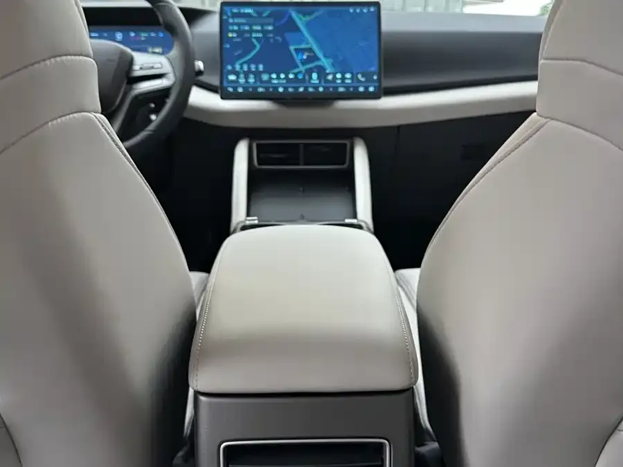 BYD Yuan UP Yuan UP 2025 Smart Driving Edition 401KM Vitality Edition 2026 — миниатюра 4